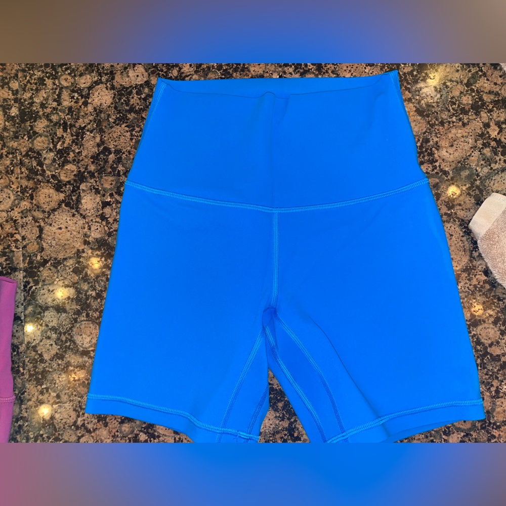 Lululemon Align Shorts 6 inchseam size 4 Poolside